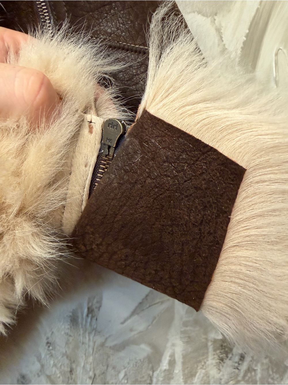 Karl Donoghue Shearling Lambskin Vest Size Large - Picture 3 of 4